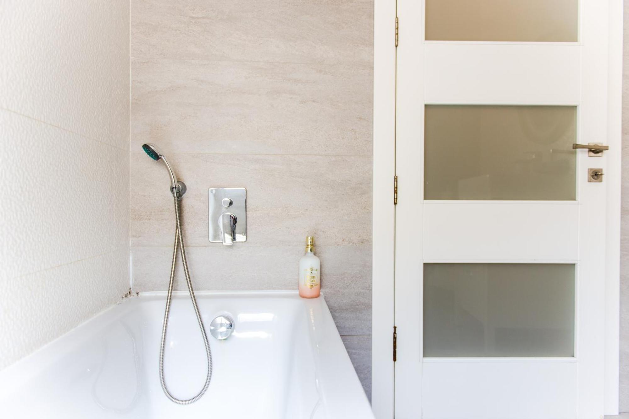 Mediterranean Abode - Spacious Apartment In Swieqi Is-Swieqi Luaran gambar